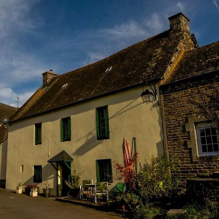 Auberge Le Canard Qui Rit Plelauff Exterior photo